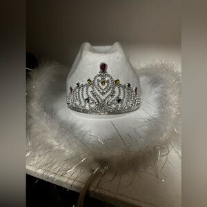 Cowgirl Hat with Crown